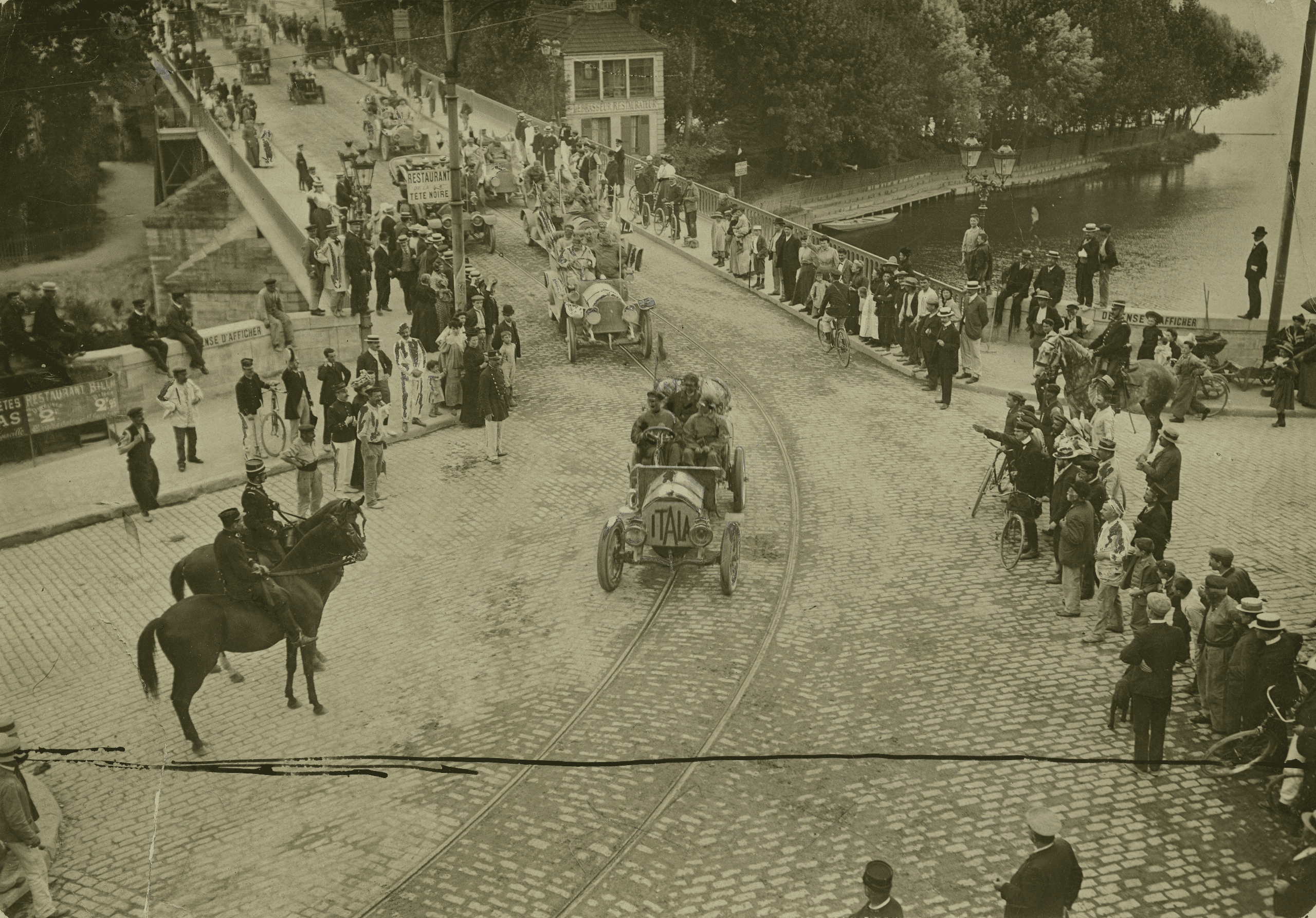 The Pirelli Foundation: Weaving History into the Future FBHArticleSeries2025 ThePekingParismotorrace theItalacararrivesinParis 1907 Source Fondazione Pirelli 3